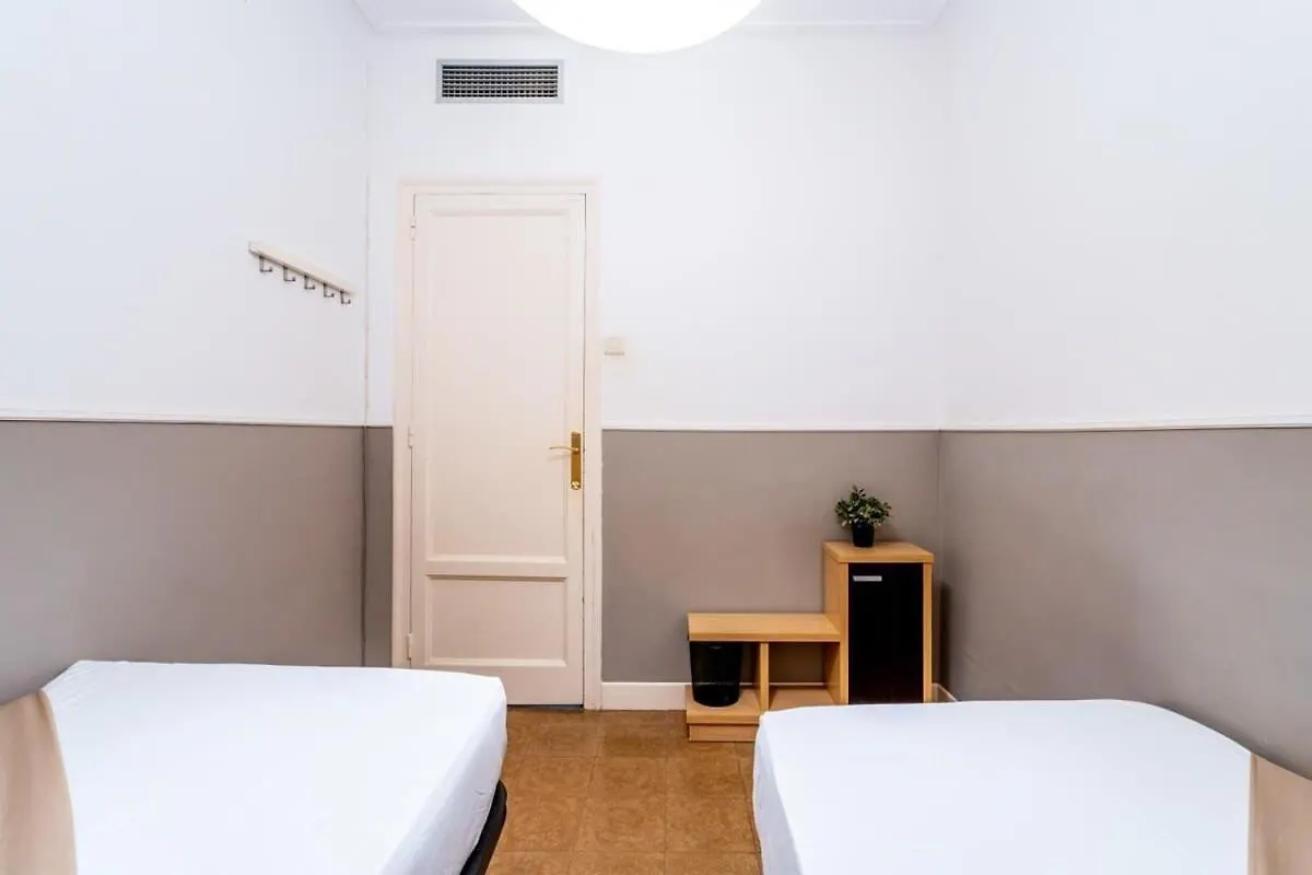 Sants Estacio - Modern And Comfy 4Bd For 8 Guests Apartment Barcelona 0*,  Spain